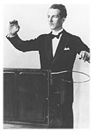 Leon Termen , inventore del Theremin