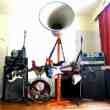 The Trons robot band. Le macchine suonano dal vivo..