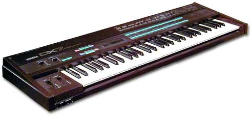 YAMAHA   DX 7